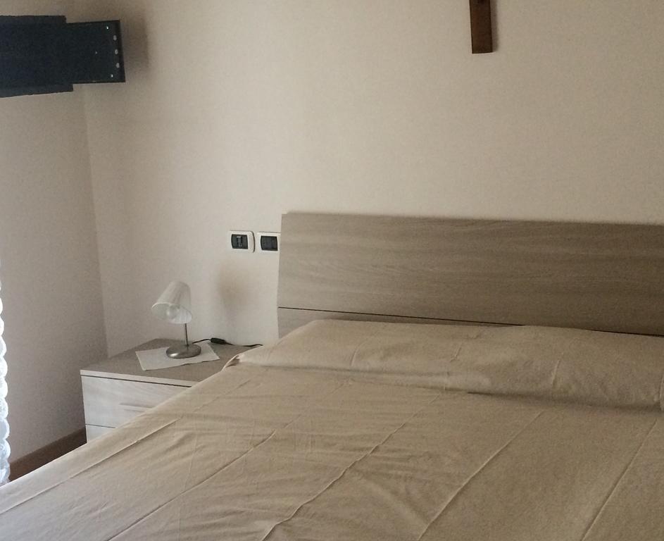 Dream Of The Lake - Garda Village Riva del Garda Rom bilde